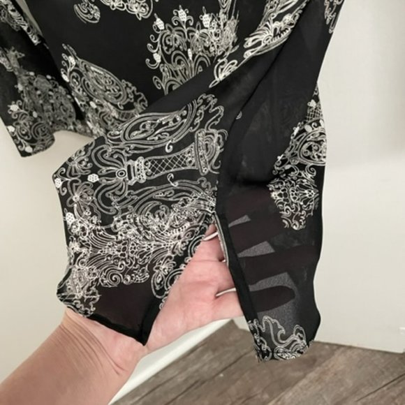 CDC Black and White Sheer Blouse - Picture 4 of 5